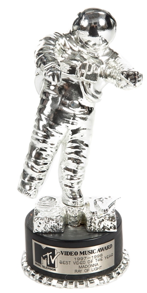 Madonnas Personal 1998 MTV Video Music Award for "Ray of Light"