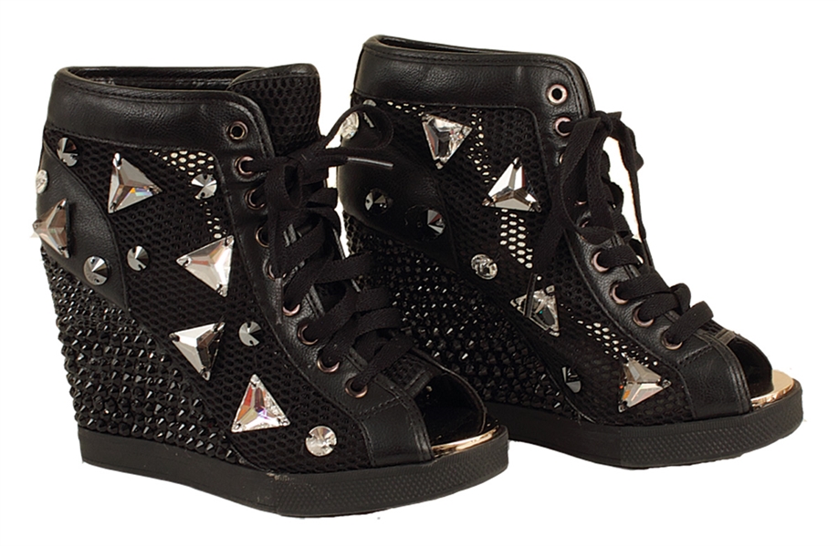 Nicki Minaj "Pinkprint Tour" Stage Worn Custom Black "Diamond" Shoes 
