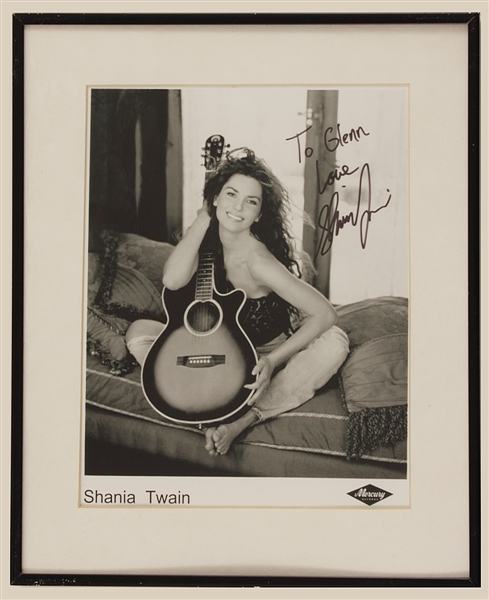 Shania Twain Signed & Inscribed Photograph and "Up" Promotional Album Banners (2)