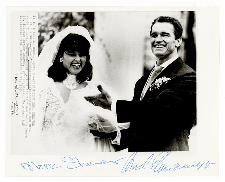 Arnold Schwarzenegger and Maria Shriver Signed Original Wedding Wire Photograph Beckett LOA