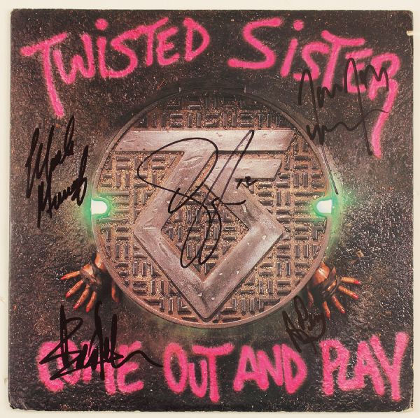 Lot Detail - Twisted Sister Signed 