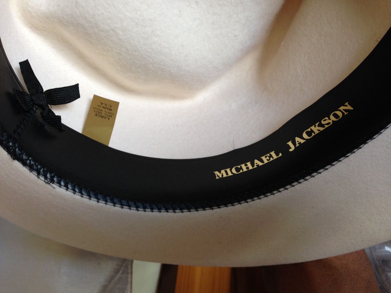 Michael Jackson's fedora hat signed by MJ