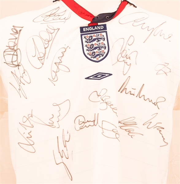 Lot Detail - England Football Club 2004 Team Signed Replica Away Jersey ...