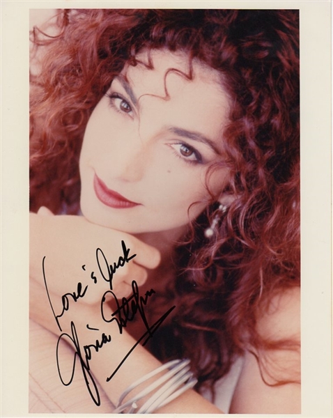 Gloria Estefan Signed Photograph