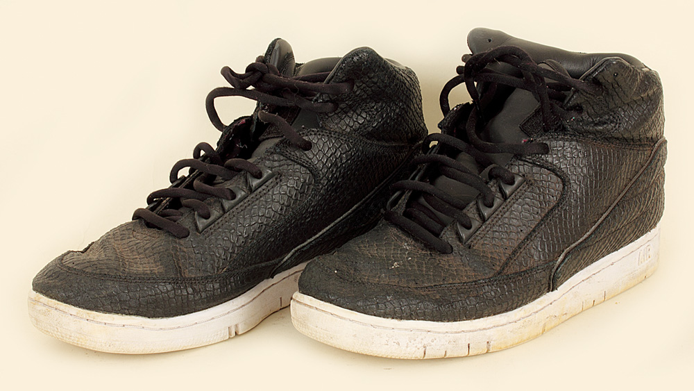 Lot Detail - Ed Sheeran Owned Worn Black Nike Jordan Sneakers