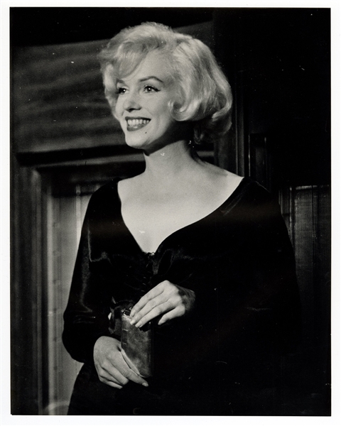 Marilyn Monroe   "Some Like It Hot" Original 11 x 14 Movie Set Photograph