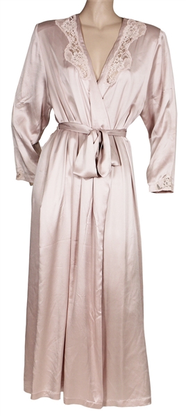 Courntey Love Early Stage Worn Long Pale Pink/Grey Robe 