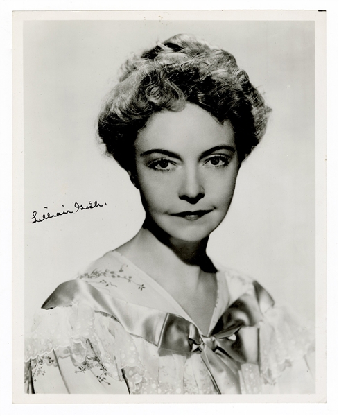 Lillian Gish Signed Photograph Beckett COA