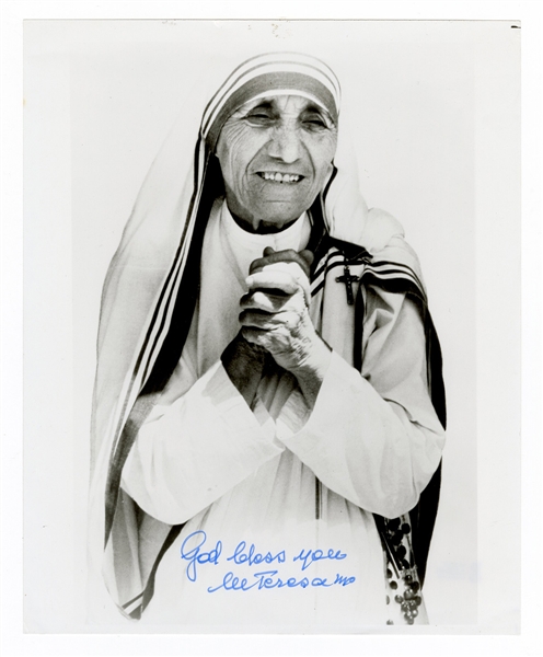 Mother Teresa Signed Photograph Beckett LOA