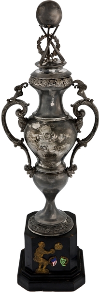 1909 Roger Bresnahan Presentational Loving Cup Trophy