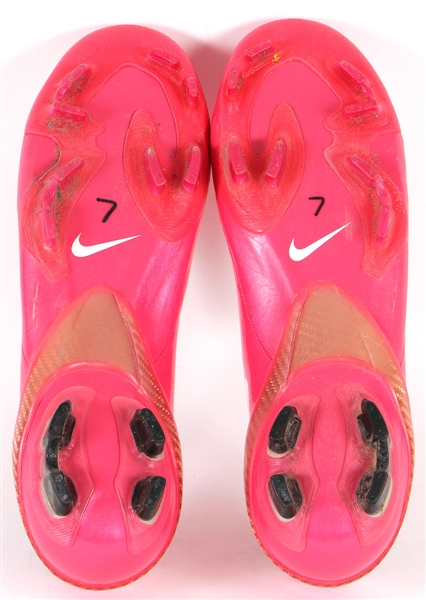Lot Detail - Cristiano Ronaldo Game Worn Pink Manchester United Cleats