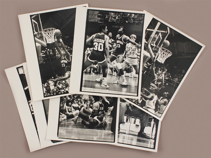 NY Knicks Patrick Ewing Original Robert Sherbow Time Inc. Stamped Wire Photograph Archive