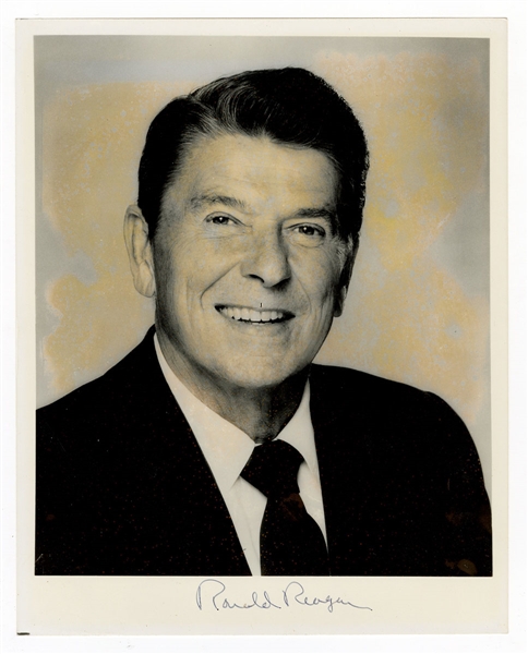 Ronald Reagan Signed Photograph JSA
