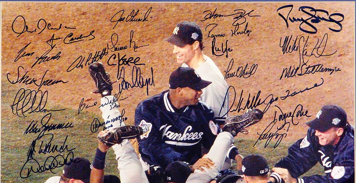 DARRYL STRAWBERRY (Yankees) signed 1998 World Series Celebration