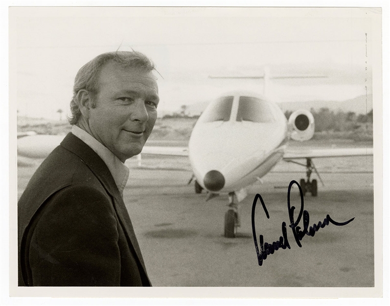 Arnold Palmer Signed Photograph