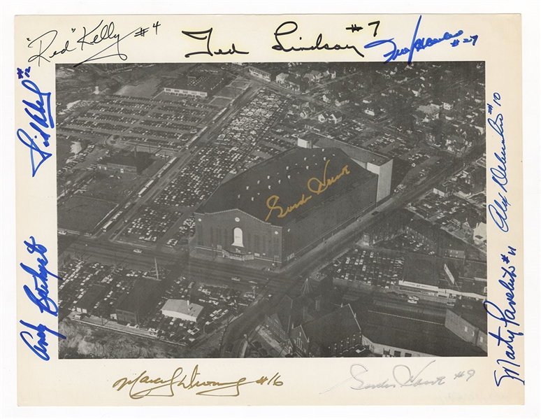 Detroit Red Wings Stadium Photograph with 9 Signatures (Gordie Howe, Red Kelly, Ted Lindsay)