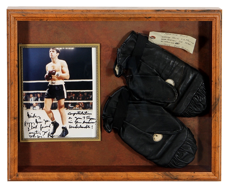Robert De Niro (Jake LaMotta) "Raging Bull" Film Used Vintage Boxing Gloves and Signed Photograph PSA