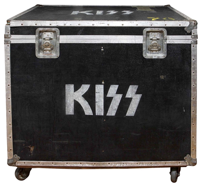KISS Peter Criss Drums Road Flight Case 1975 Dressed To Kill / Alive Concert Tour from 2001 Official Kiss Auction