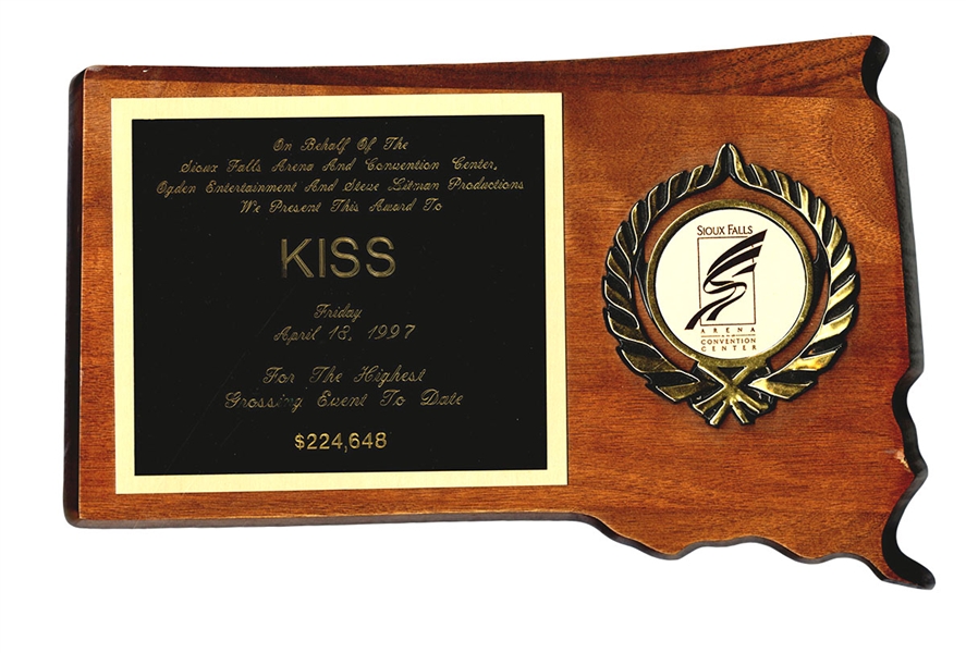 KISS Alive Worldwide Reunion Concert Tour 1997 Sioux Falls, South Dakota Highest Grossing Concert Award Plaque -- formerly owned Ace Frehley