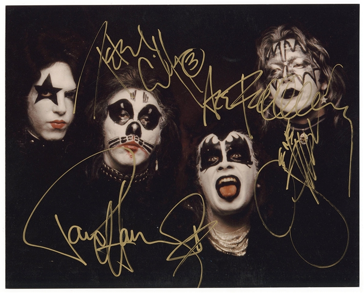 KISS Debut Album Cover Outtake 8 x 10 Autograph Photo Signed By Gene Simmons Ace Frehley Paul Stanley Peter Criss