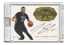 2016-17 Flawless #FA-KAT Karl Anthony-Towns Flawless Autographs Gold (#06/10)