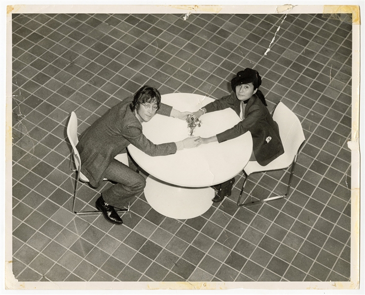 John Lennn & Yoko Ono Original Bob Brown Stamped 1971 Birthday Photograph