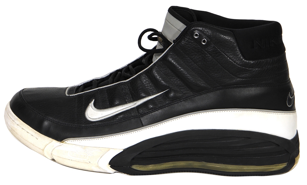 Shaquille O’Neal Original 1992 Prototype Shoe Made By Nike During Infamous Meeting Where Shaq Wore Reebok