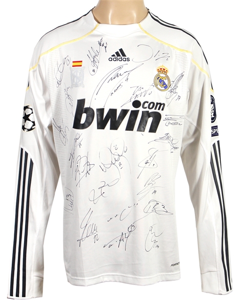 Real Madrid 2009/2010 Team Signed Jersey Including Cristiano Ronaldo