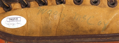 Robin Roberts Autographed Signature Model Glove
