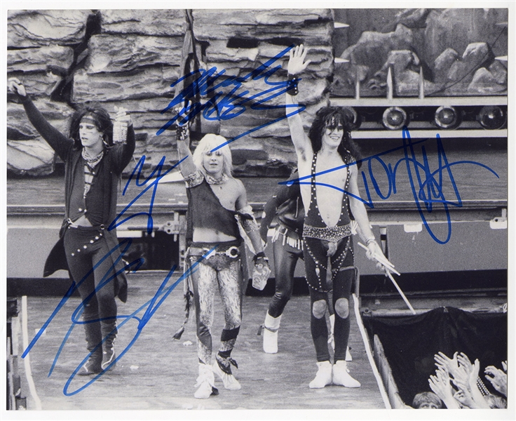 Motley Crue Band Signed Promotional Photograph (REAL)
