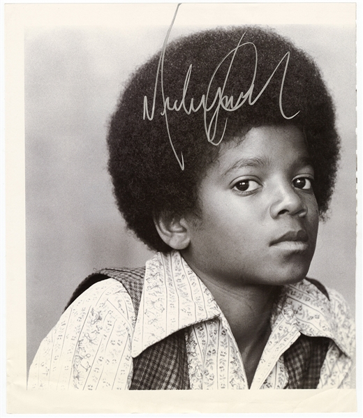 Michael Jackson Beautifully Signed 11.5 x 13.5 Photograph (REAL)