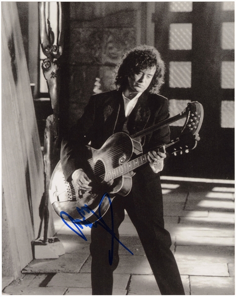 Jimmy Page Signed Photograph (REAL)