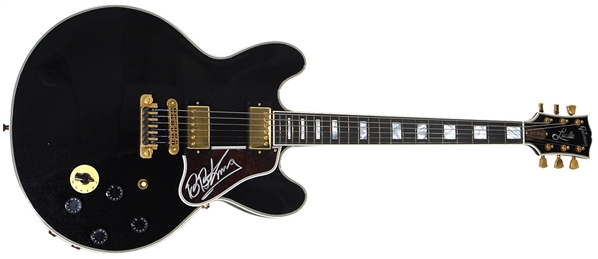 B.B. King Owned & Signed Signature Gibson Lucille Guitar (REAL)