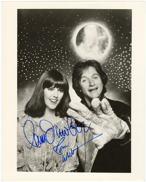 Robin Williams & Pam Dawber Signed “Mork & Mindy” TV Show Original Photograph (JSA)