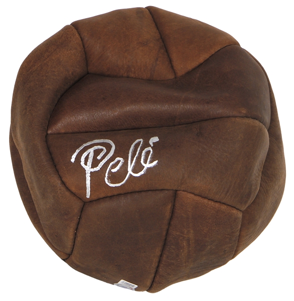 Pele Signed Soccer Ball (Beckett)