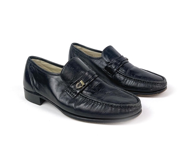Michael Jackson Owned & Signed Stage Worn Loafers From 11/28/1987 Concert (PepsiCo CEO Provenance)