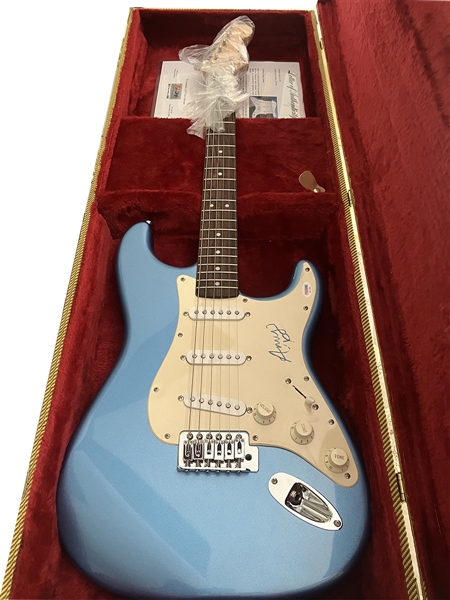 Amy Winehouse Signed Guitar (PSA/DNA)