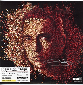 Eminem Signed "Relapse" Album (Beckett)