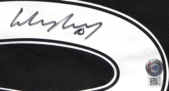 Wayne Rooney Signed Manchester United Jersey (Beckett)