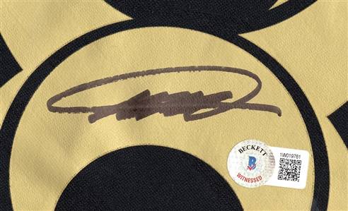 Kaka Signed Real Madrid Jersey (Beckett)